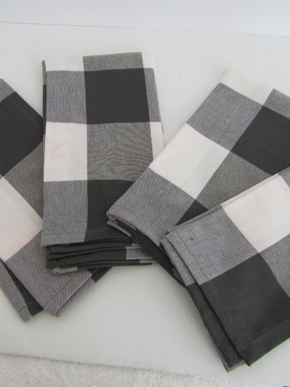 Pier 1 Imports Cotton Napkins  Buffalo Check Plaid Black & White 20"x20", set of